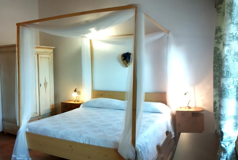 casa in pietra collina tra gli ulivi agriturismo